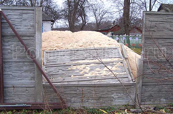 обвалился бетонный забор