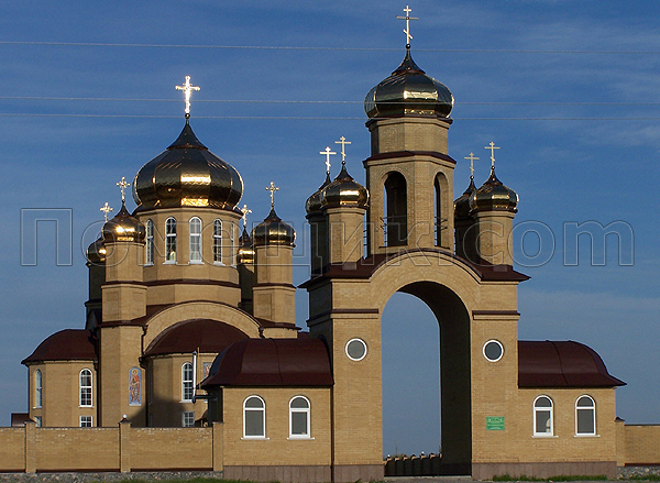 Храм Преображения-св.Екатерины в с.Телешовка Киевской области